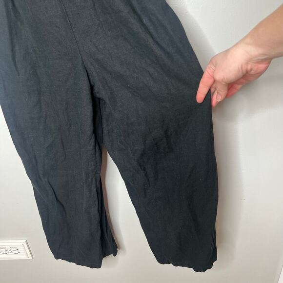 Old Navy Women's Black Jumpsuit Size Small Sleeveless Smocked Adjustable Straps - Picture 3 of 6